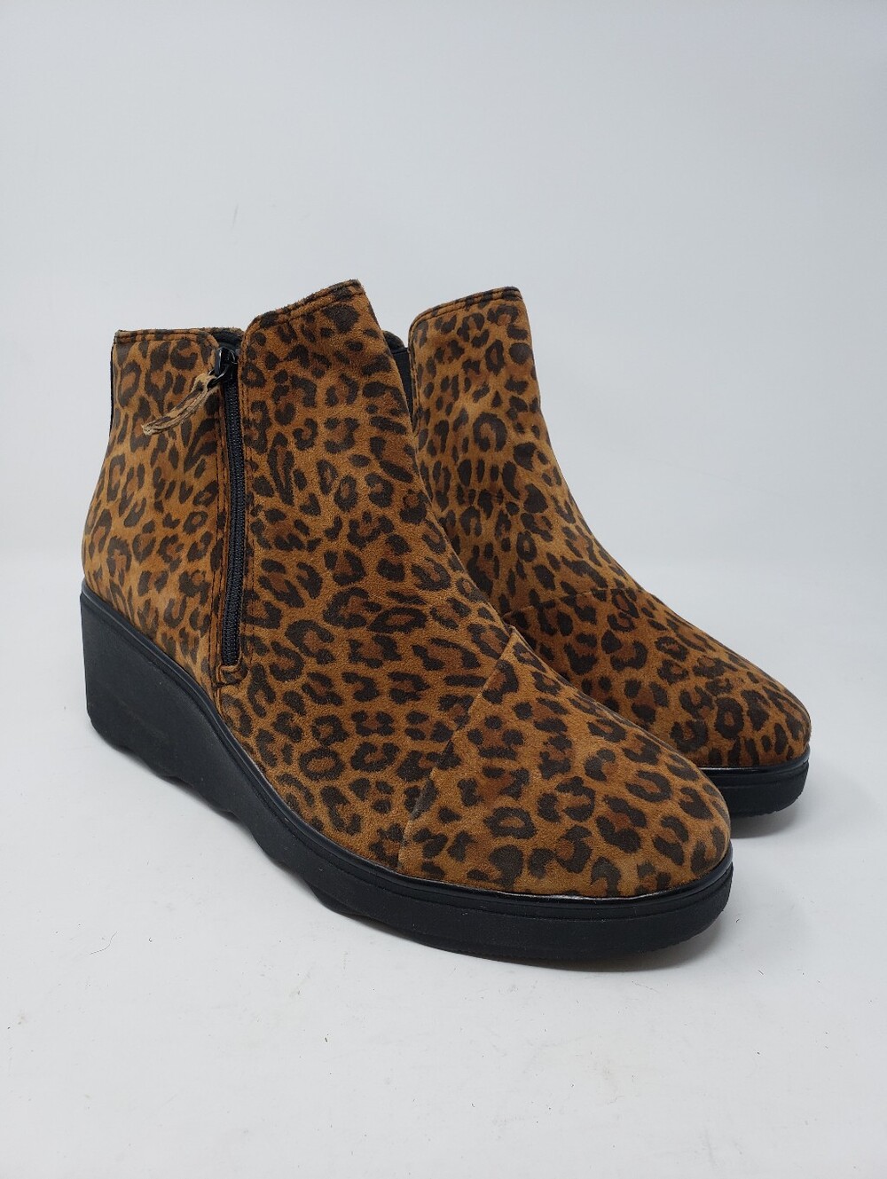 Clarks Mazy Eastham Leopard Print Booties Size 12W